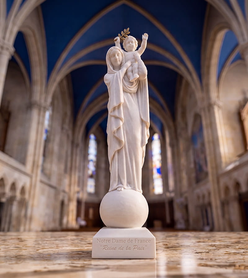 La Vierge pèlerine accueillie dans un foyer